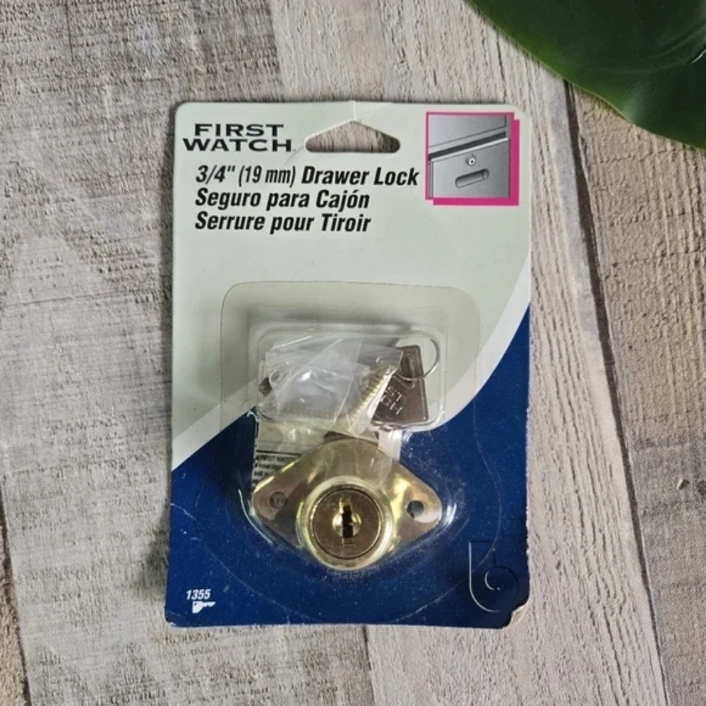 FIRST WATCH | Gold Drawer Lock w/ Key